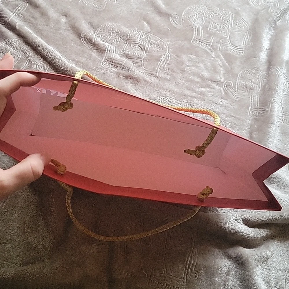 🍍5 for $20 • Dolce & Gabbana • Paper Bag - Picture 5 of 7